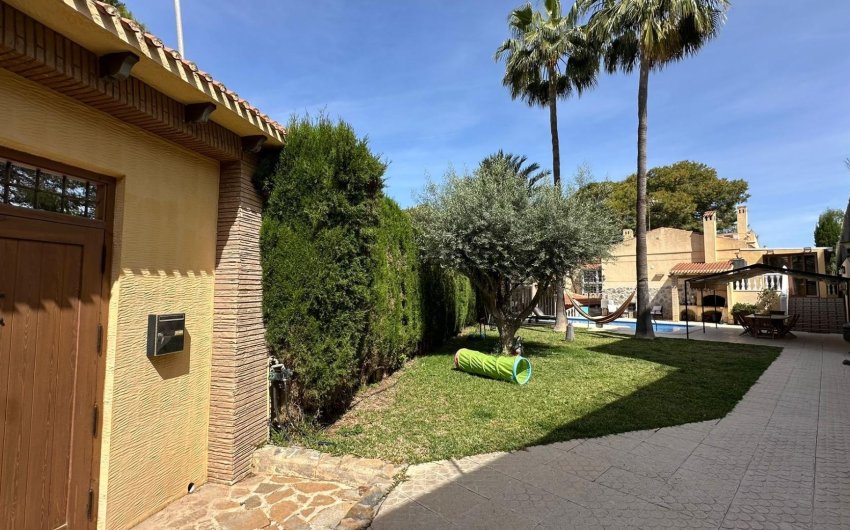 Reventa - Villa -
Torrevieja - Los Balcones - Los Altos del Edén