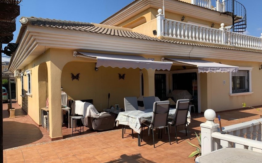 Reventa - Villa -
Torrevieja - Los Balcones - Los Altos del Edén
