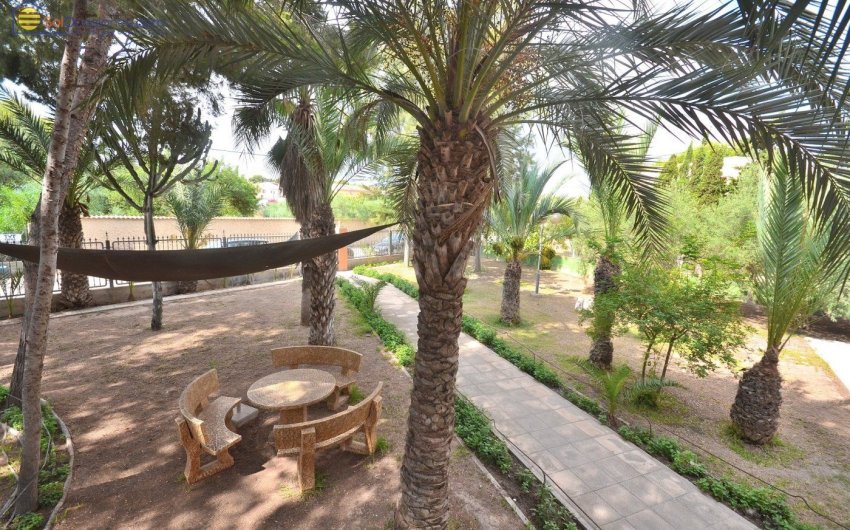 Reventa - Villa -
Torrevieja - Los Balcones