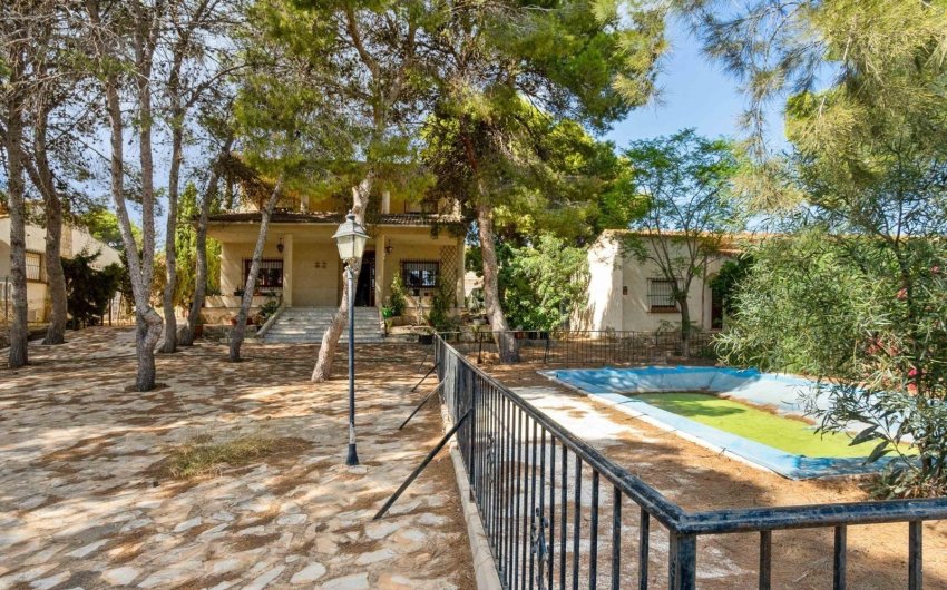 Reventa - Villa -
Torrevieja - Los Balcones