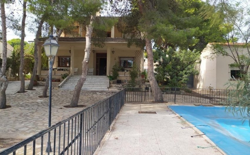 Reventa - Villa -
Torrevieja - Los Balcones