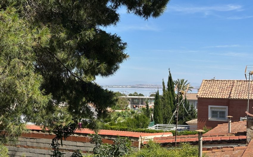 Reventa - Villa -
Torrevieja - Los Balcones