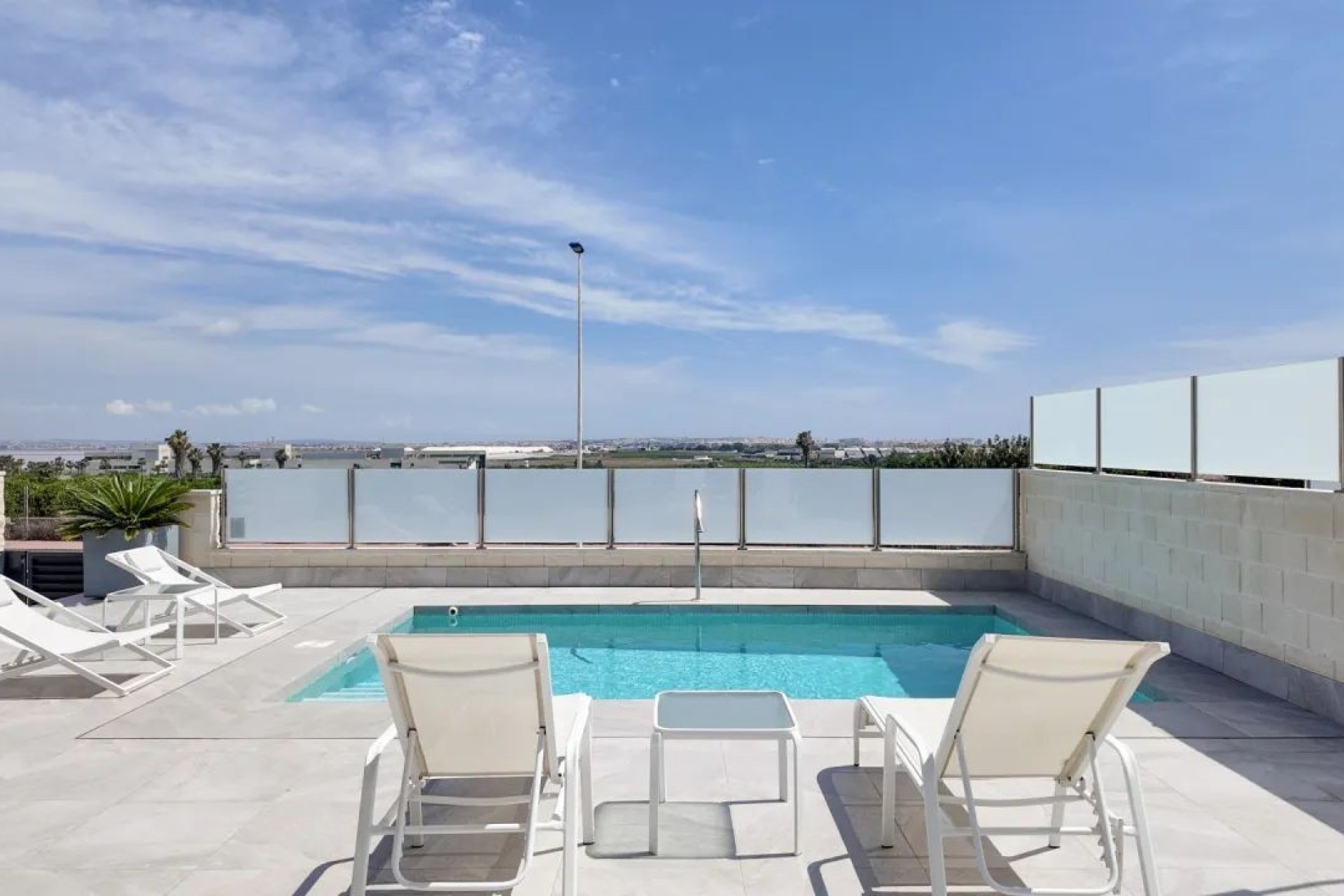 Reventa - Villa -
Torrevieja - Los Balcones