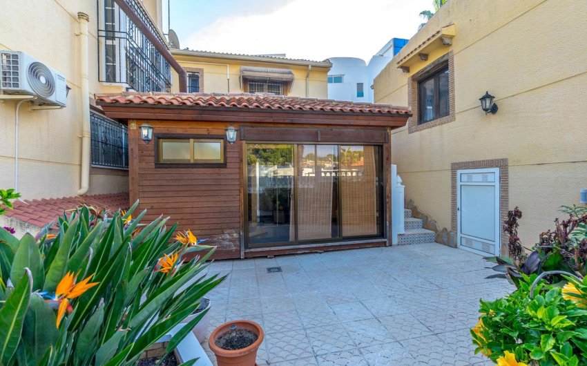 Reventa - Villa -
Torrevieja - Los Balcones
