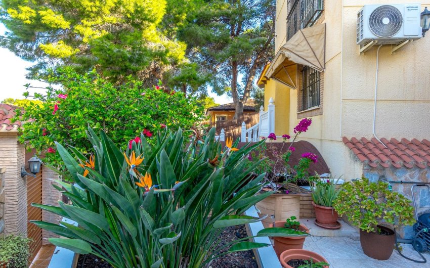 Reventa - Villa -
Torrevieja - Los Balcones