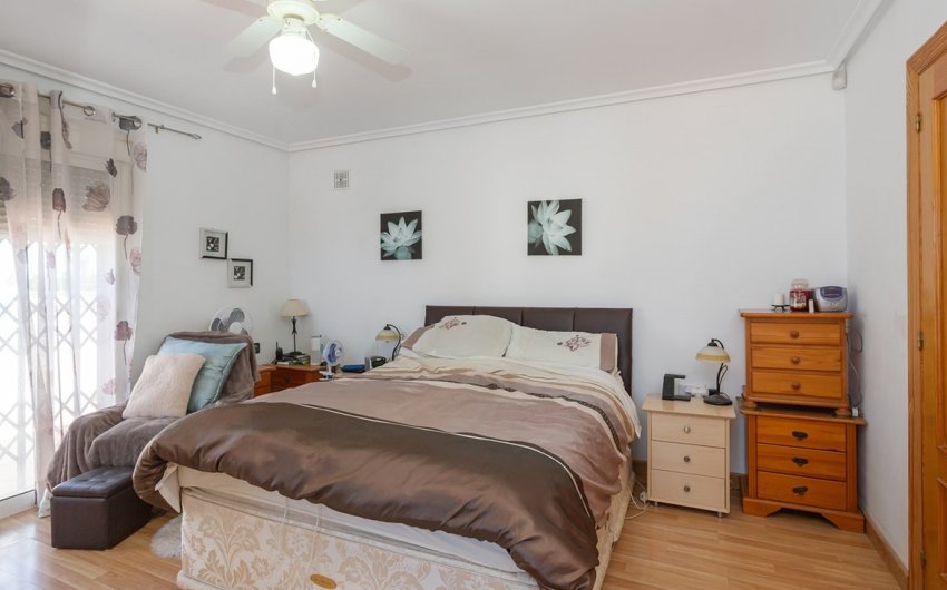 Reventa - Villa -
Torrevieja - Los Balcones