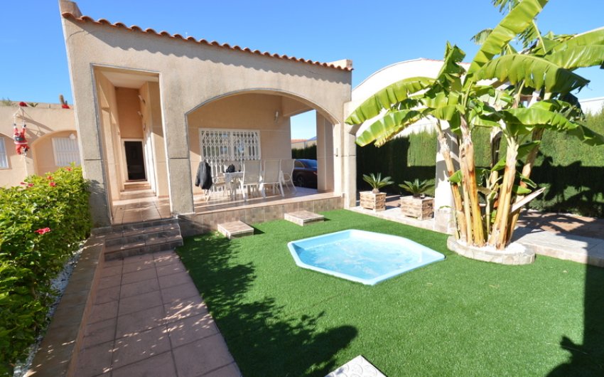 Reventa - Villa -
Torrevieja - Los Balcones