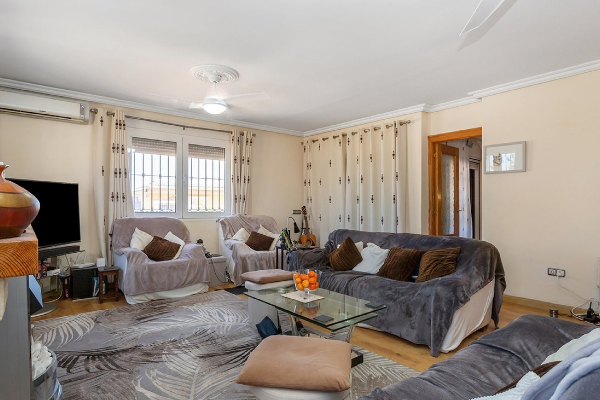 Reventa - Villa -
Torrevieja - Los Balcones