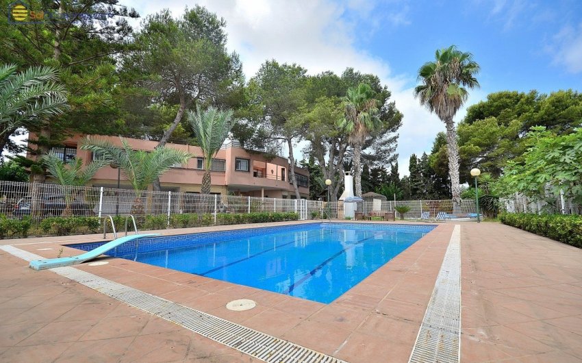 Reventa - Villa -
Torrevieja - Los Balcones