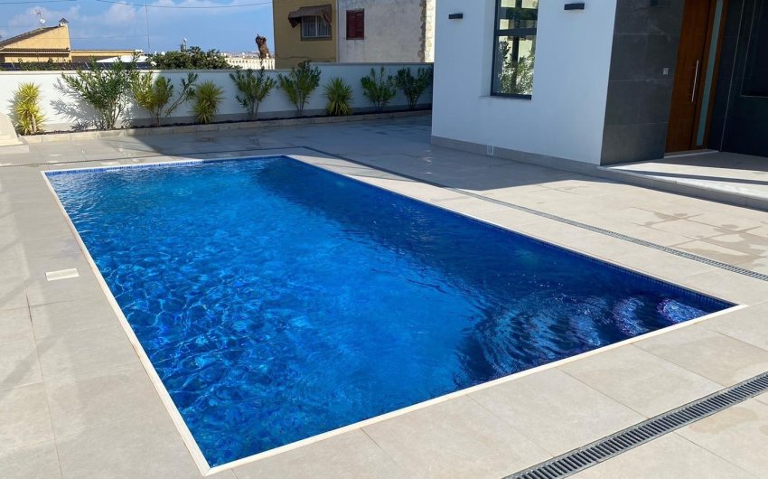 Reventa - Villa -
Torrevieja - Los Balcones