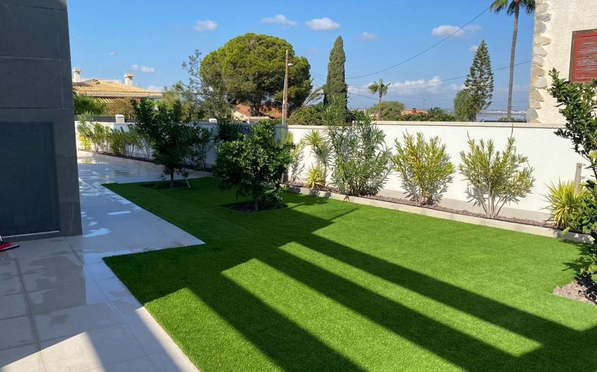 Reventa - Villa -
Torrevieja - Los Balcones