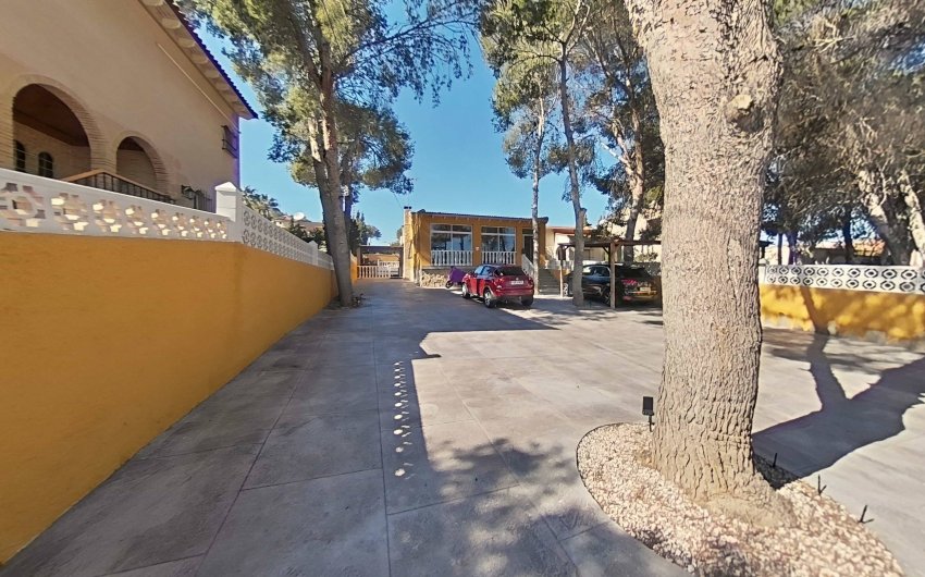 Reventa - Villa -
Torrevieja - Los Balcones