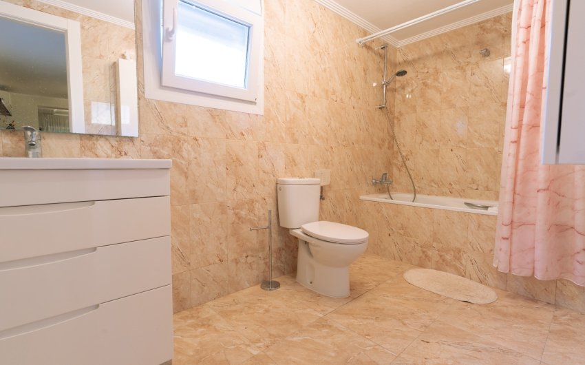 Reventa - Villa -
Torrevieja - Los Balcones