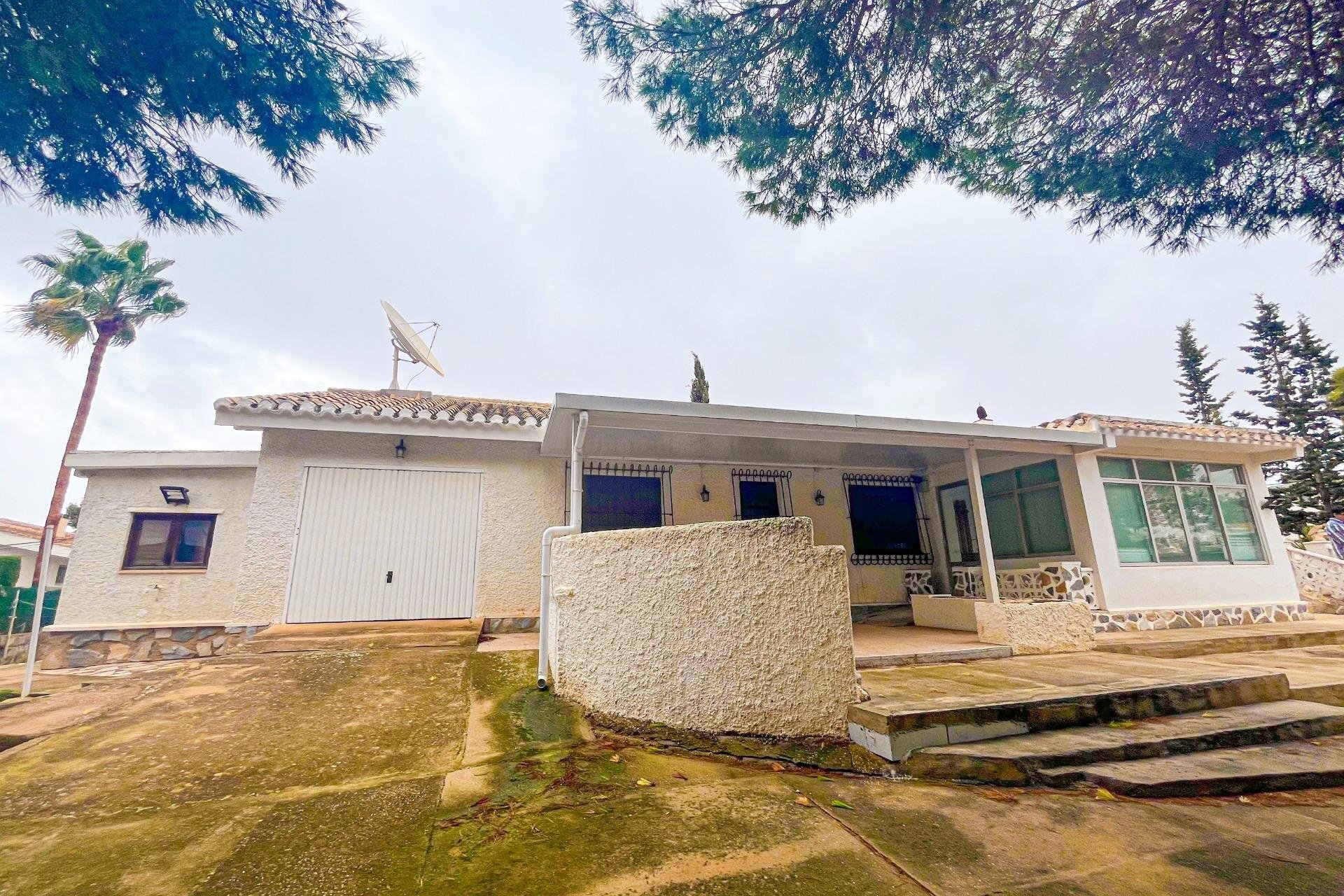 Reventa - Villa -
Torrevieja - Los Balcones