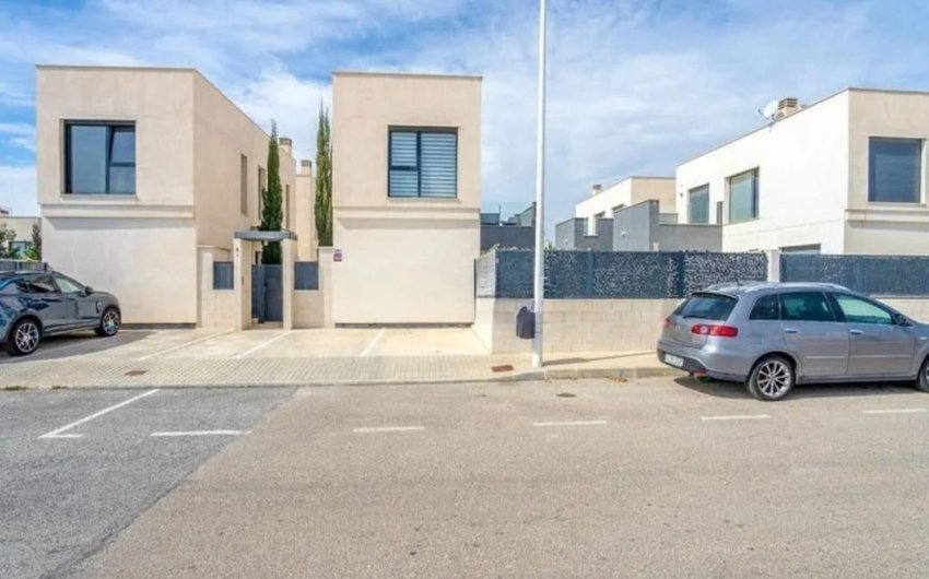 Reventa - Villa -
Torrevieja - Punta Prima