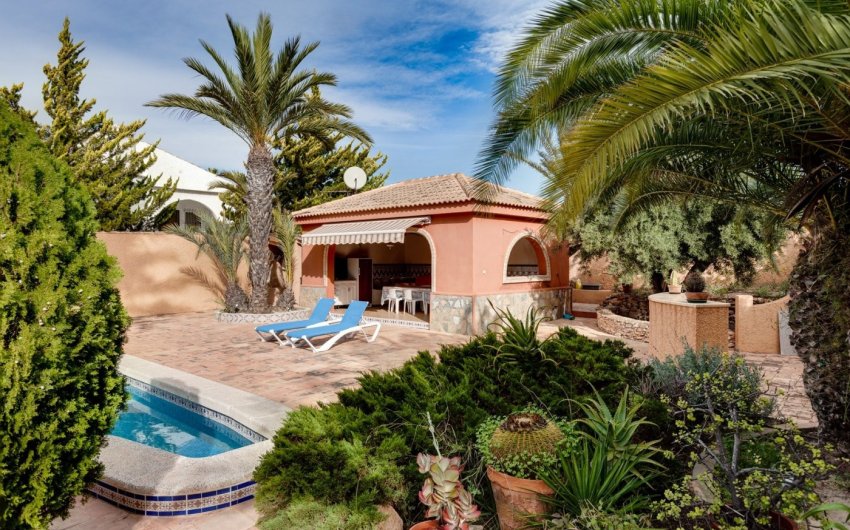 Reventa - Villa -
Torrevieja - San Luis