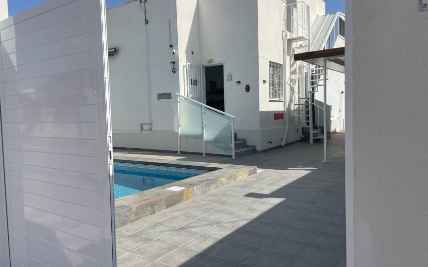 Reventa - Villa -
Torrevieja - San Luis