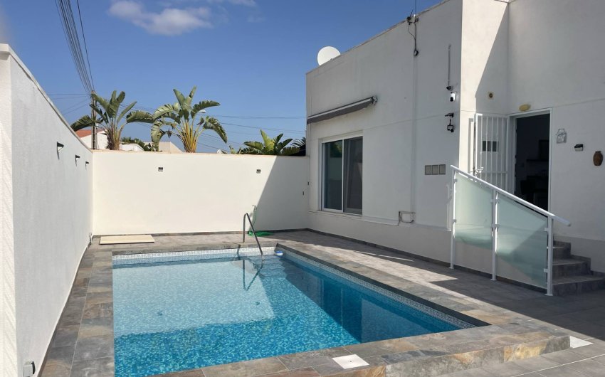 Reventa - Villa -
Torrevieja - San Luis