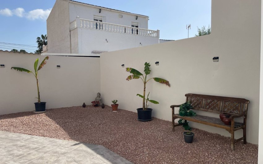 Reventa - Villa -
Torrevieja - San Luis
