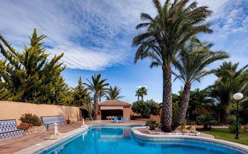 Reventa - Villa -
Torrevieja - San Luis