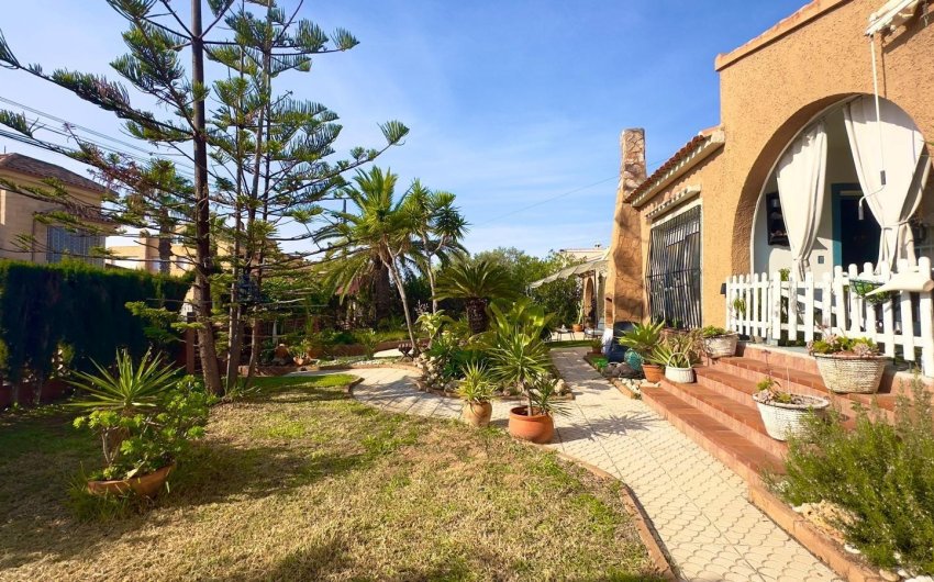 Reventa - Villa -
Torrevieja - Torreblanca