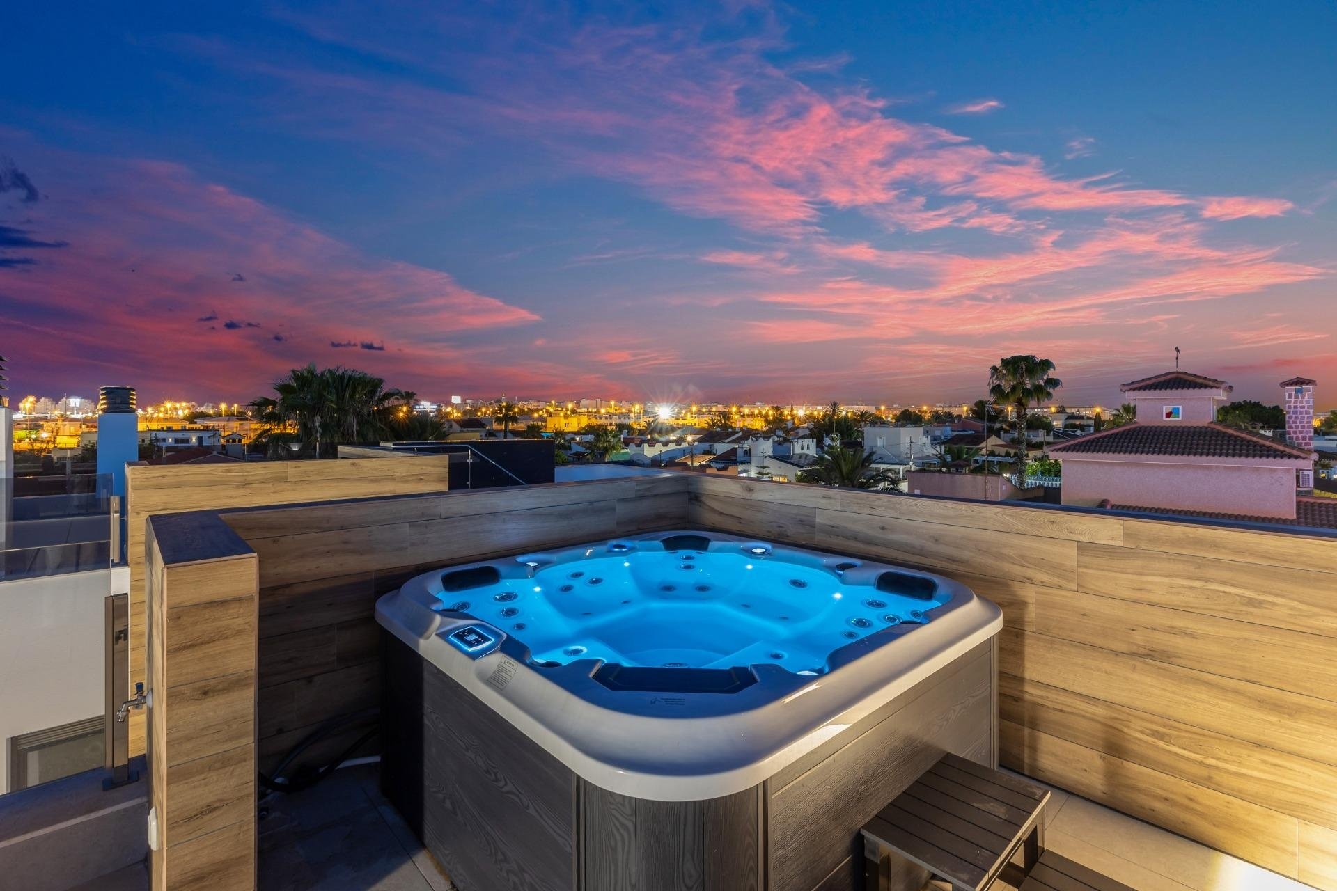 Reventa - Villa -
Torrevieja - Torreta Florida