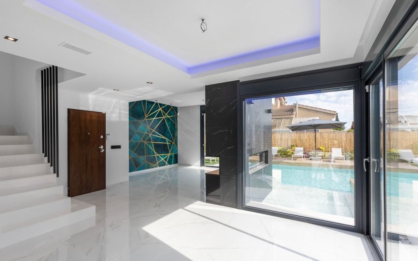 Reventa - Villa -
Torrevieja - Torreta Florida