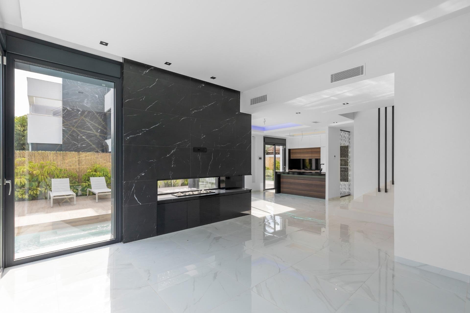 Reventa - Villa -
Torrevieja - Torreta Florida