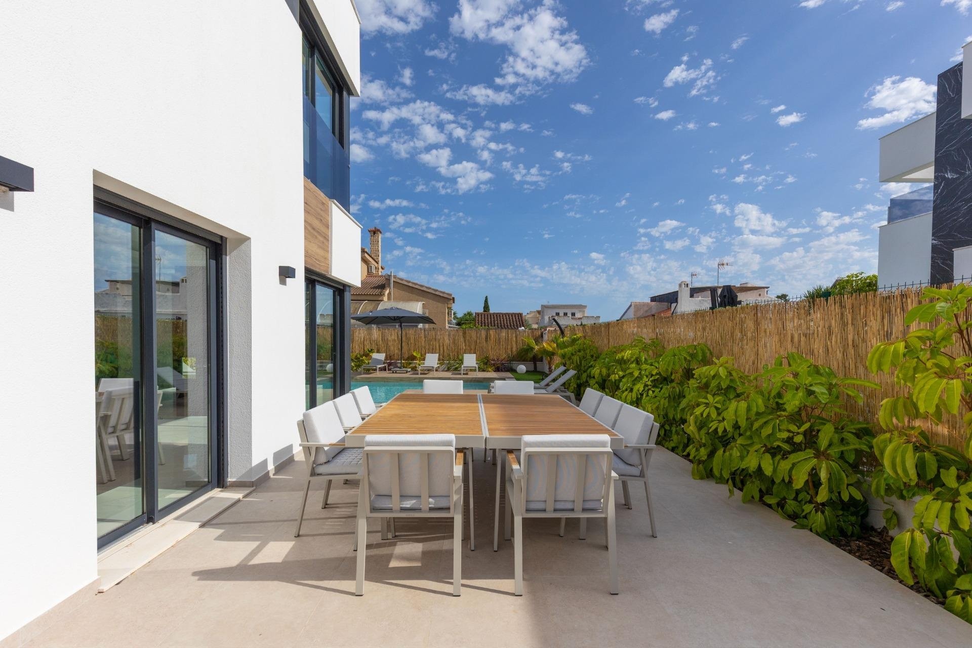 Reventa - Villa -
Torrevieja - Torreta Florida