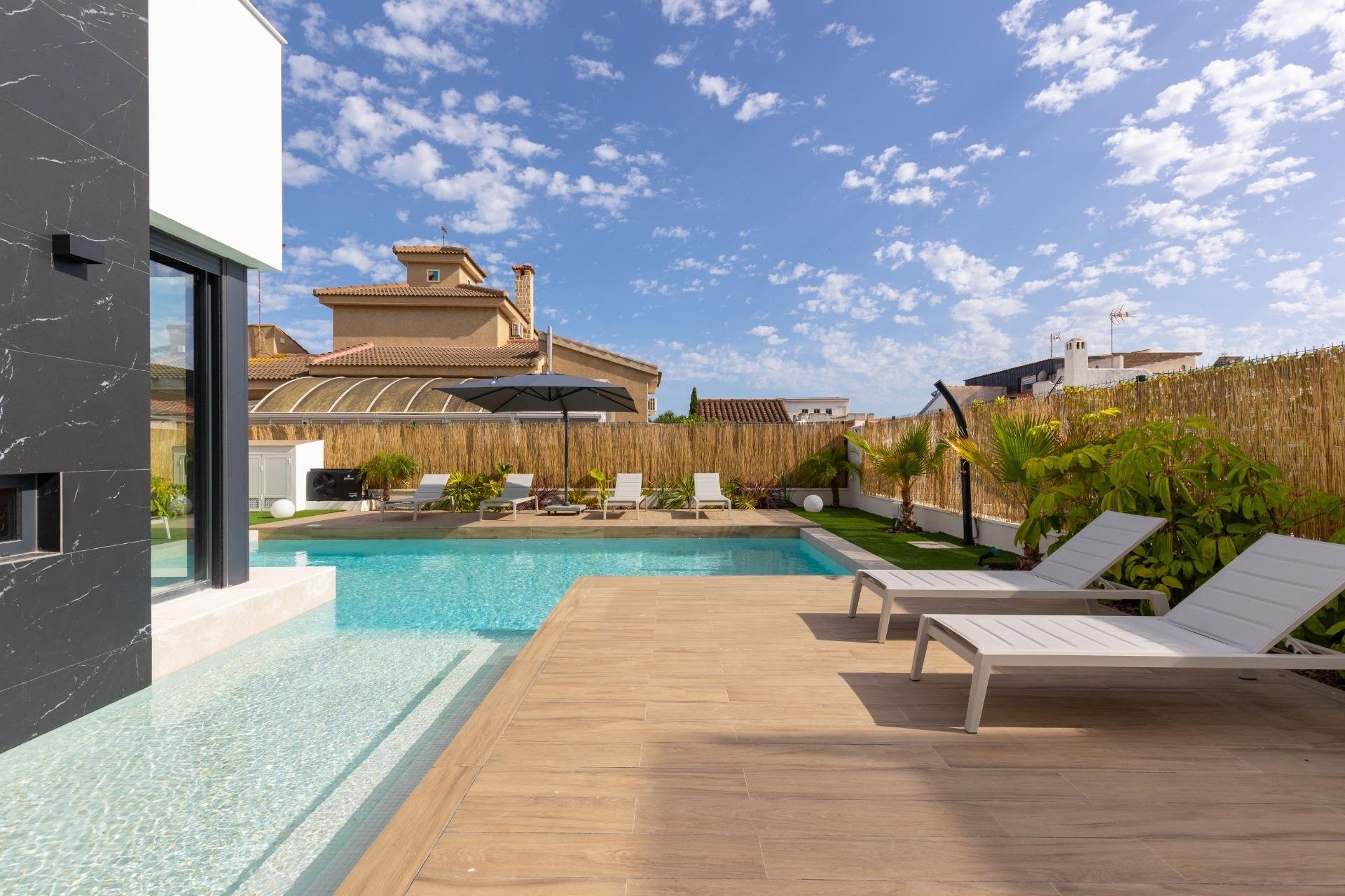 Reventa - Villa -
Torrevieja - Torreta Florida