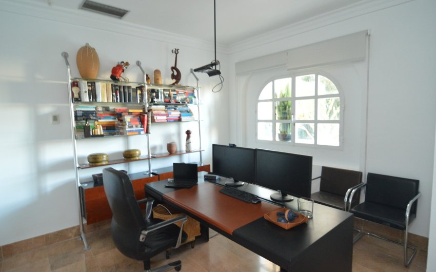 Reventa - Villa -
Torrevieja - Torreta