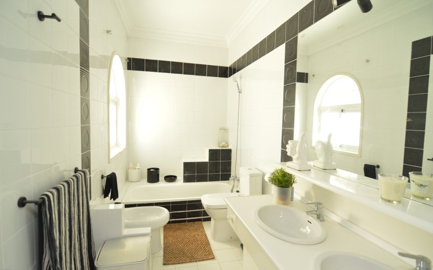 Reventa - Villa -
Torrevieja - Torreta