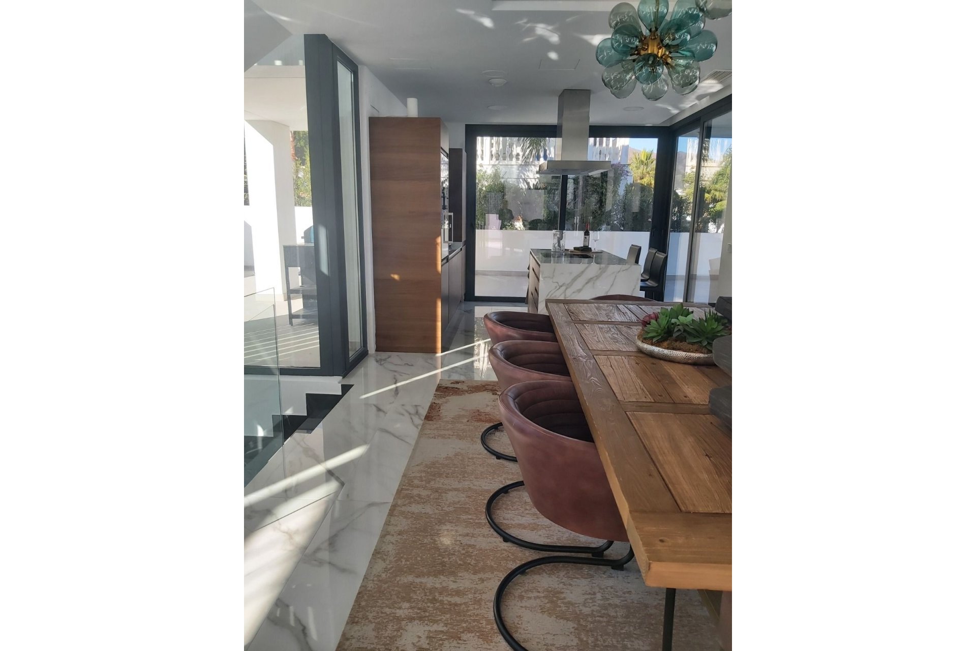 Reventa - Villa -
Valle Romano Golf - Inland