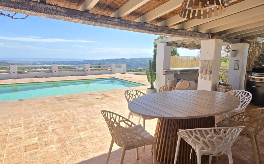 Reventa - Villa -
Vélez-Málaga - Costa del Sol