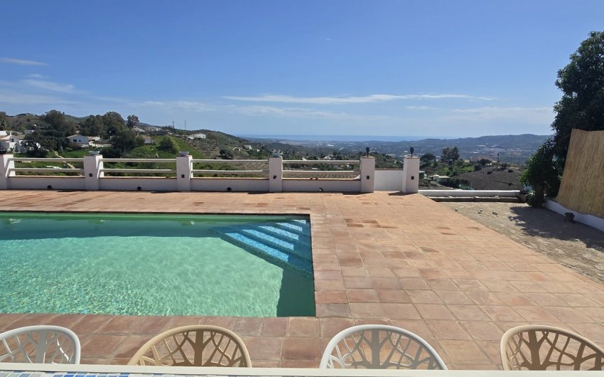 Reventa - Villa -
Vélez-Málaga - Costa del Sol