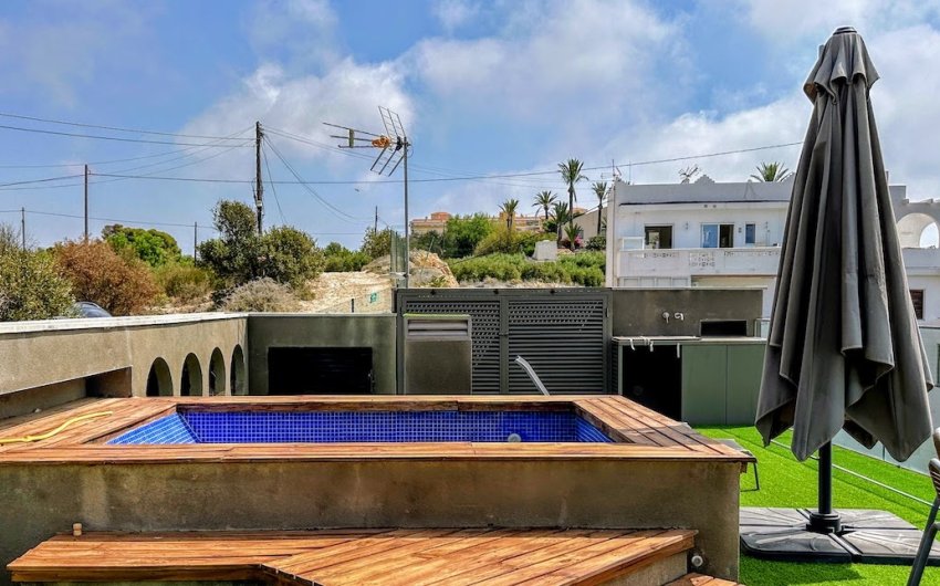 Reventa - Villa -
Villajoyosa