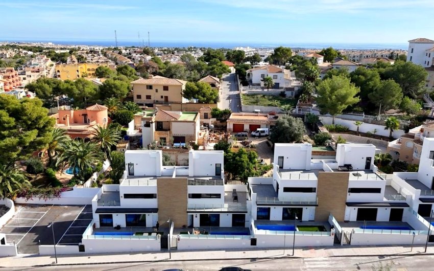 Reventa - Villa -
Villamartin - Costa Blanca