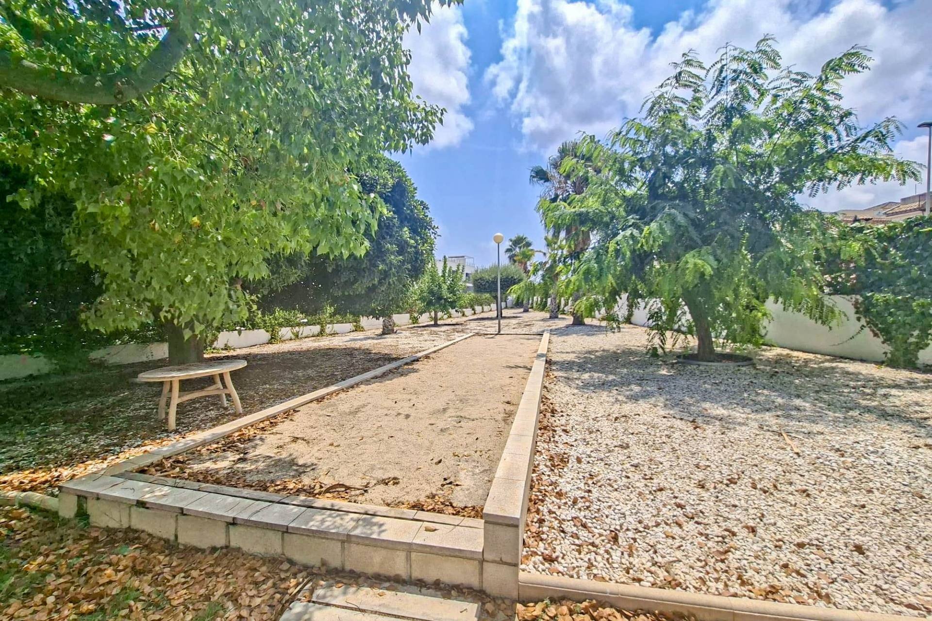 Reventa - Villa -
Villamartin - Costa Blanca