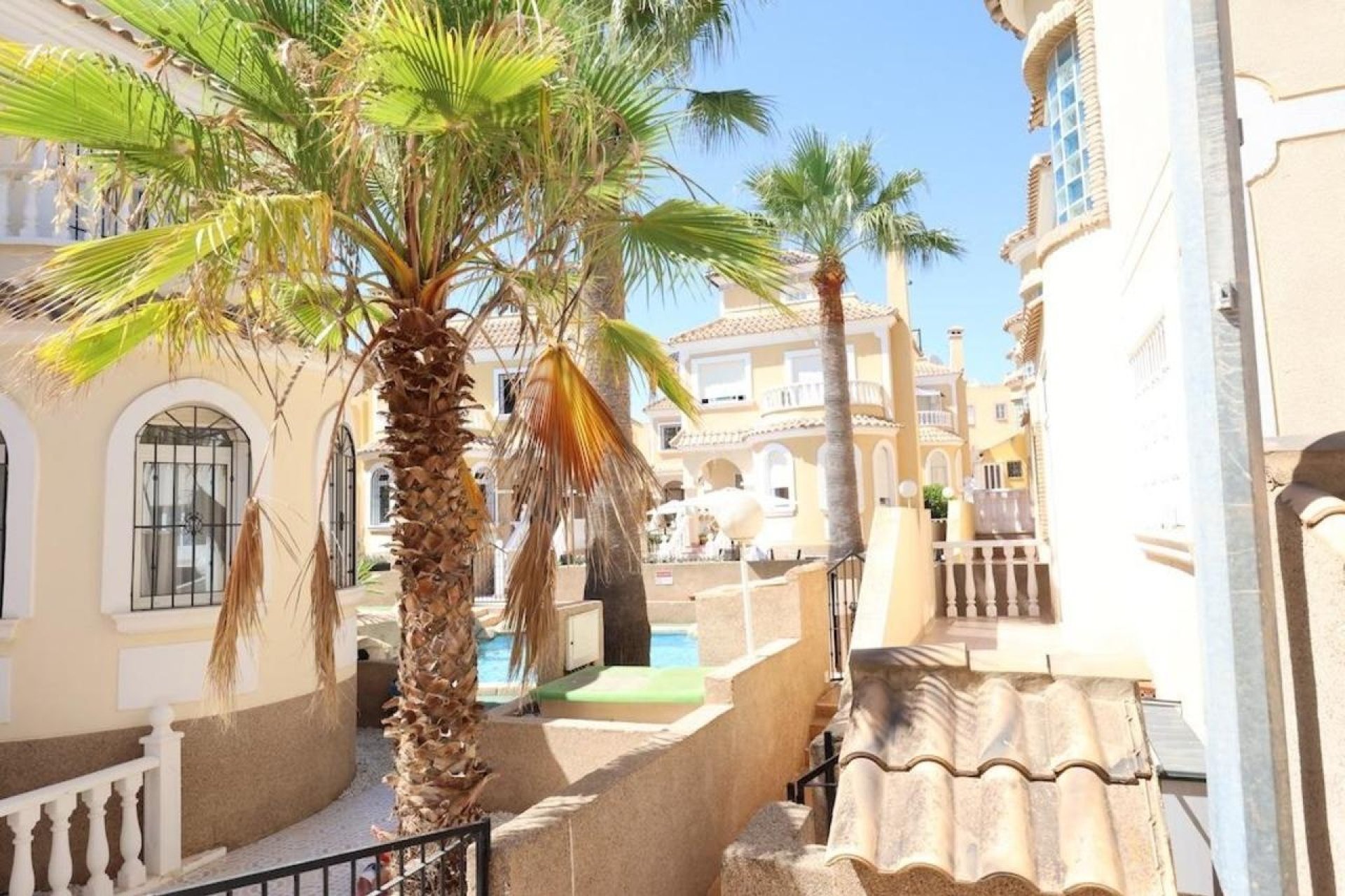 Reventa - Villa -
Villamartin - Costa Blanca