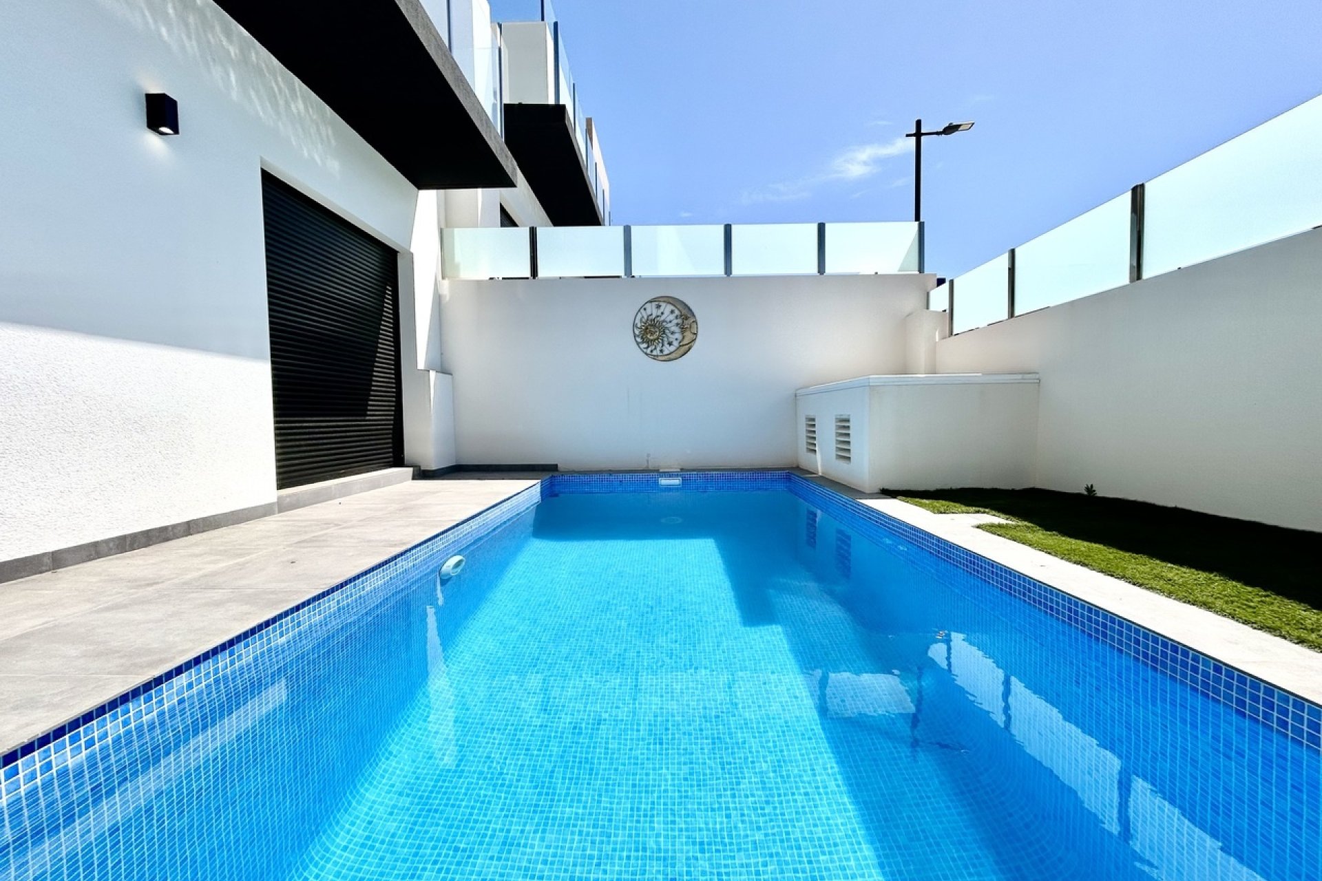 Reventa - Villa -
Villamartin - Costa Blanca