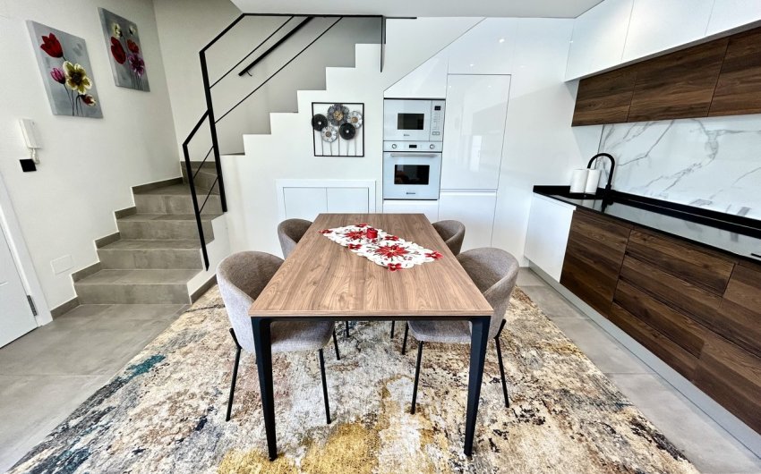 Reventa - Villa -
Villamartin - Costa Blanca