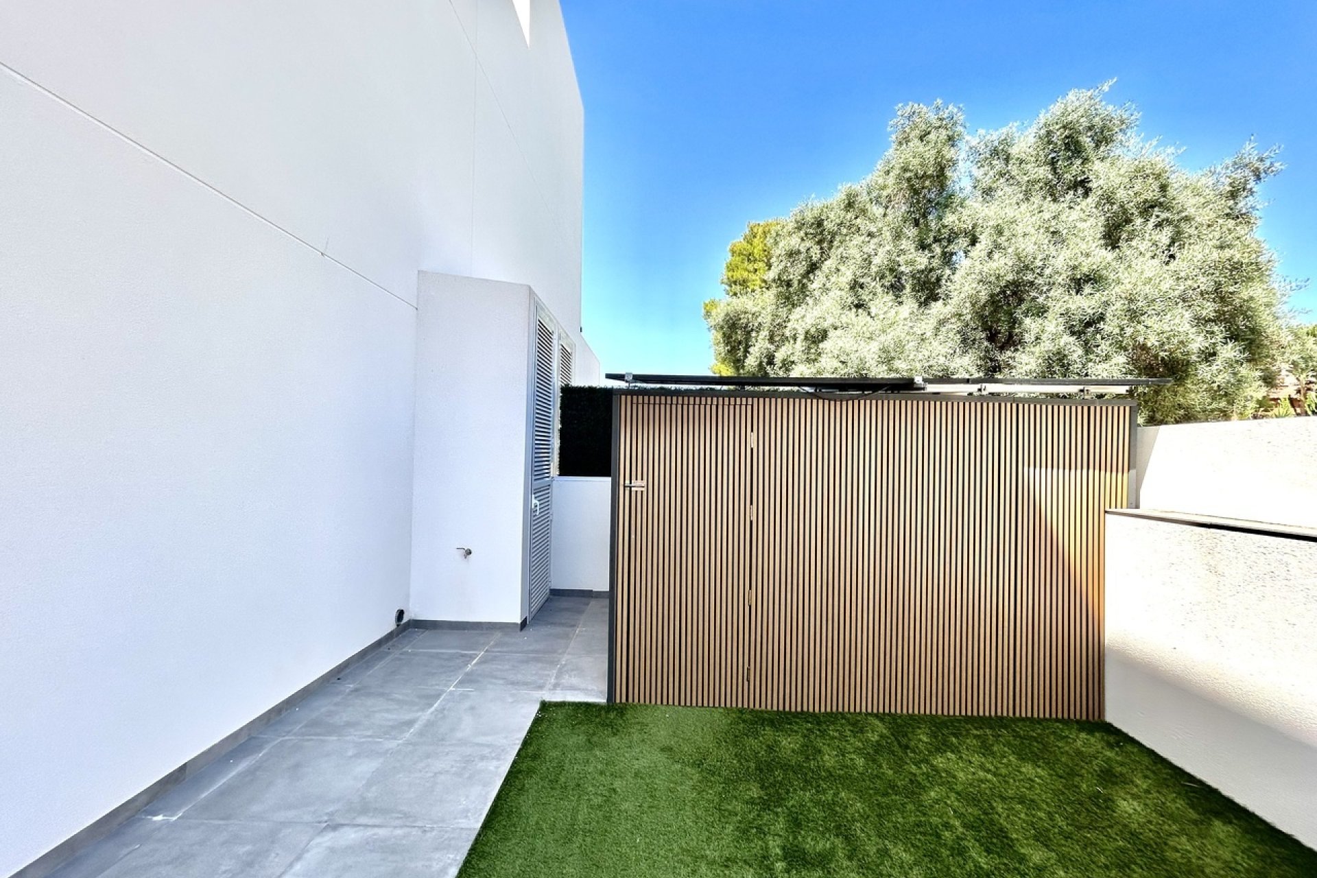 Reventa - Villa -
Villamartin - Costa Blanca