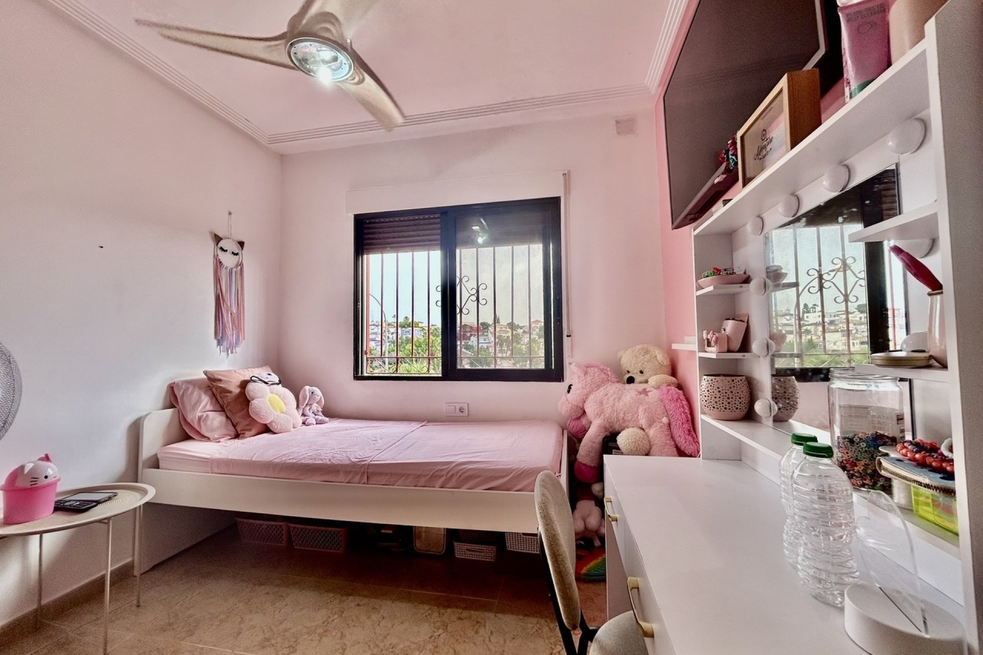 Reventa - Villa -
Villamartin - Costa Blanca