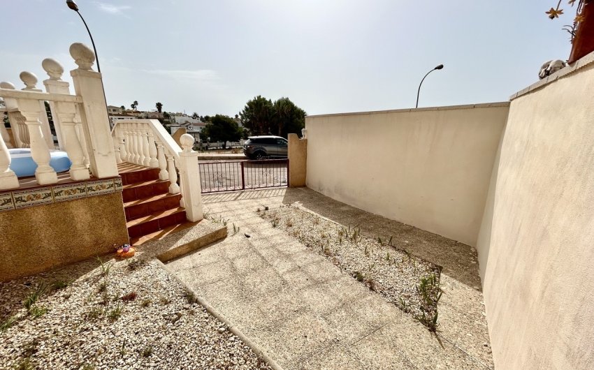 Reventa - Villa -
Villamartin - Costa Blanca
