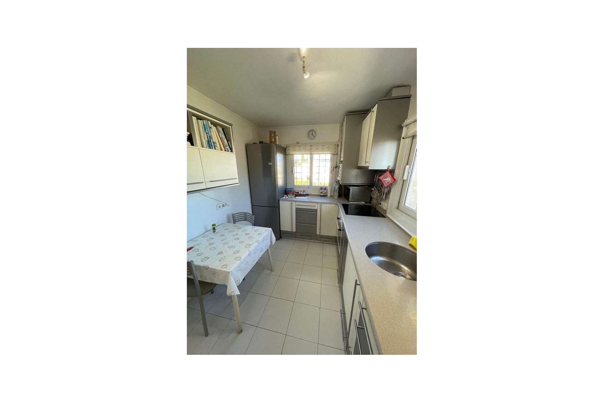 Reventa - Villa -
Villamartin - Costa Blanca