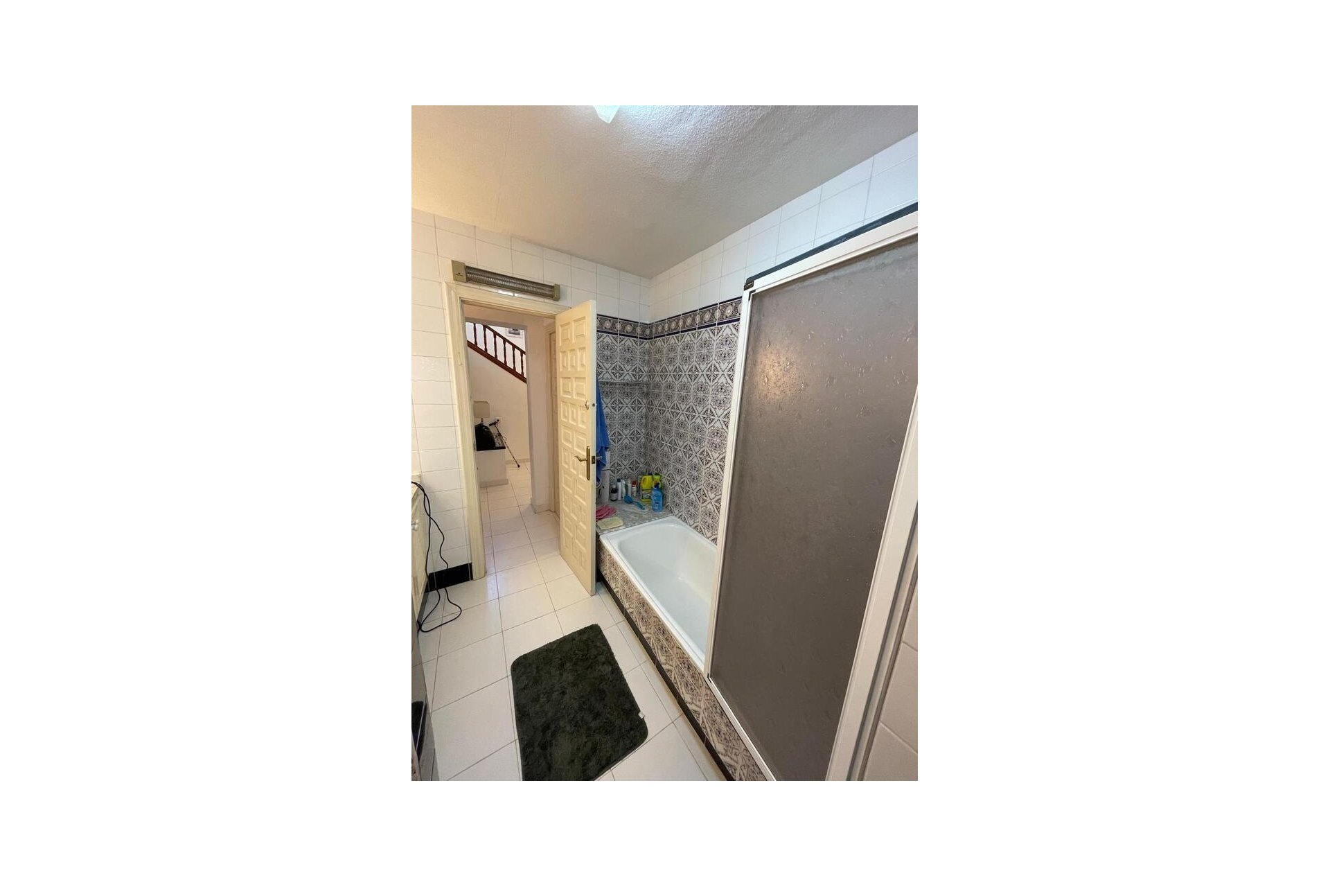 Reventa - Villa -
Villamartin - Costa Blanca