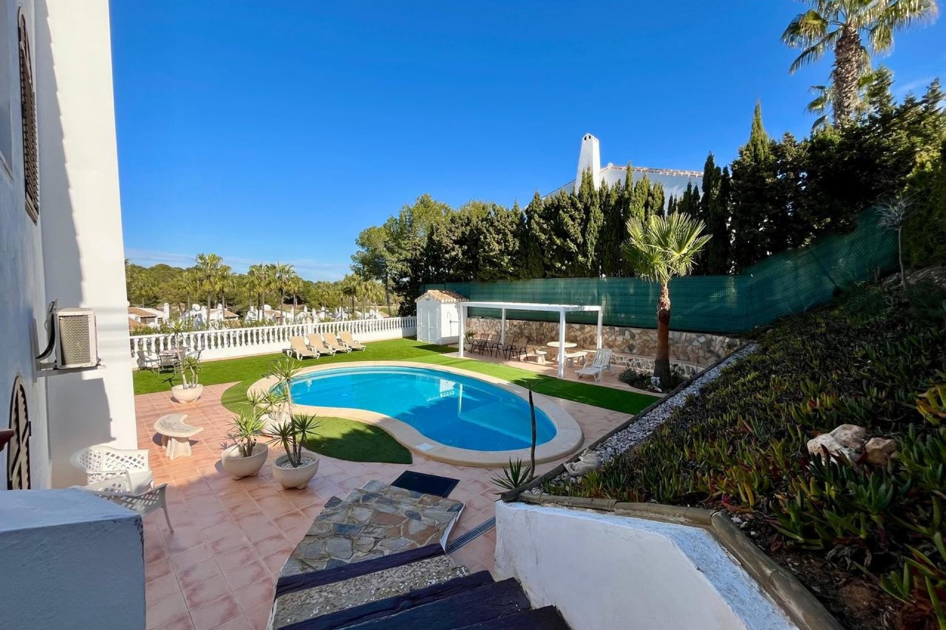 Reventa - Villa -
Villamartin - Costa Blanca