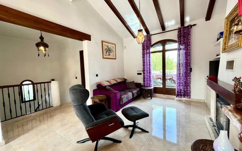 Reventa - Villa -
Villamartin - Costa Blanca