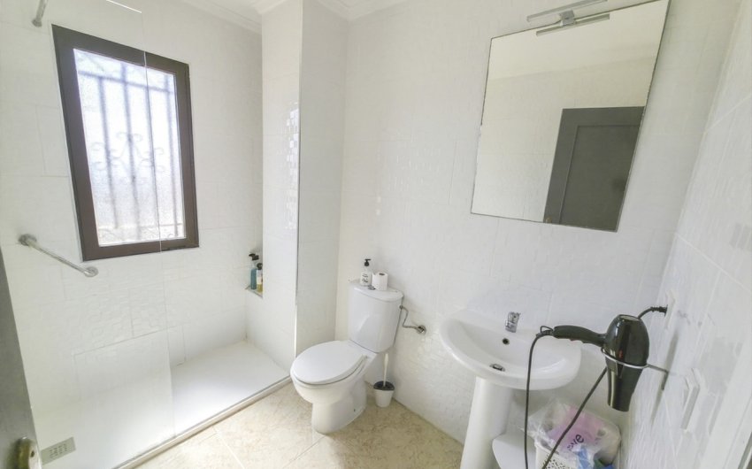 Reventa - Villa -
Villamartin - Costa Blanca