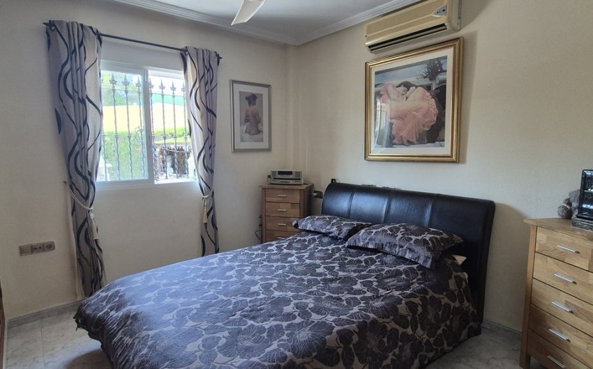 Reventa - Villa -
Villamartin - Costa Blanca